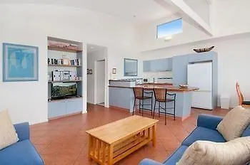 Aqua Promenade Beachfront Apartments Sunshine Coast
